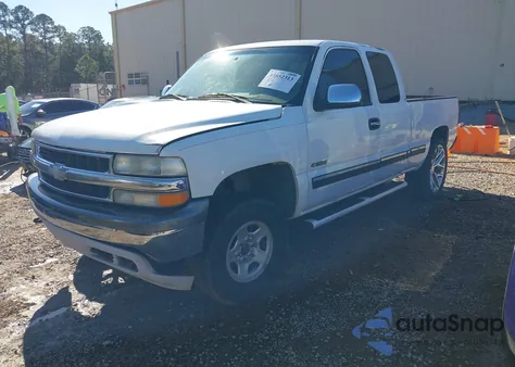 2002 Chevrolet Silverado 1500 Ls z USA, uszkodzony, nr VIN 1GCEK19T82E206708